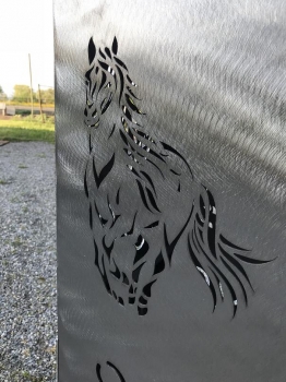 Feuersäule Pferde-Motiv  AKTION 30x30x120cm