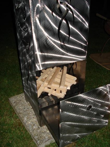 Feuersäule mit HOPP-SCHWIIZ - AKTION